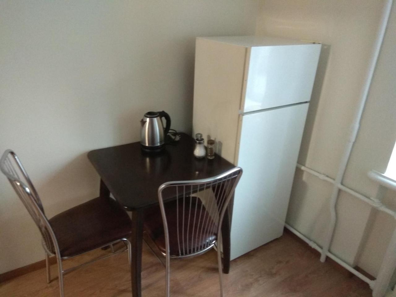 Затишна Квартира Apartment Rivne Exterior foto